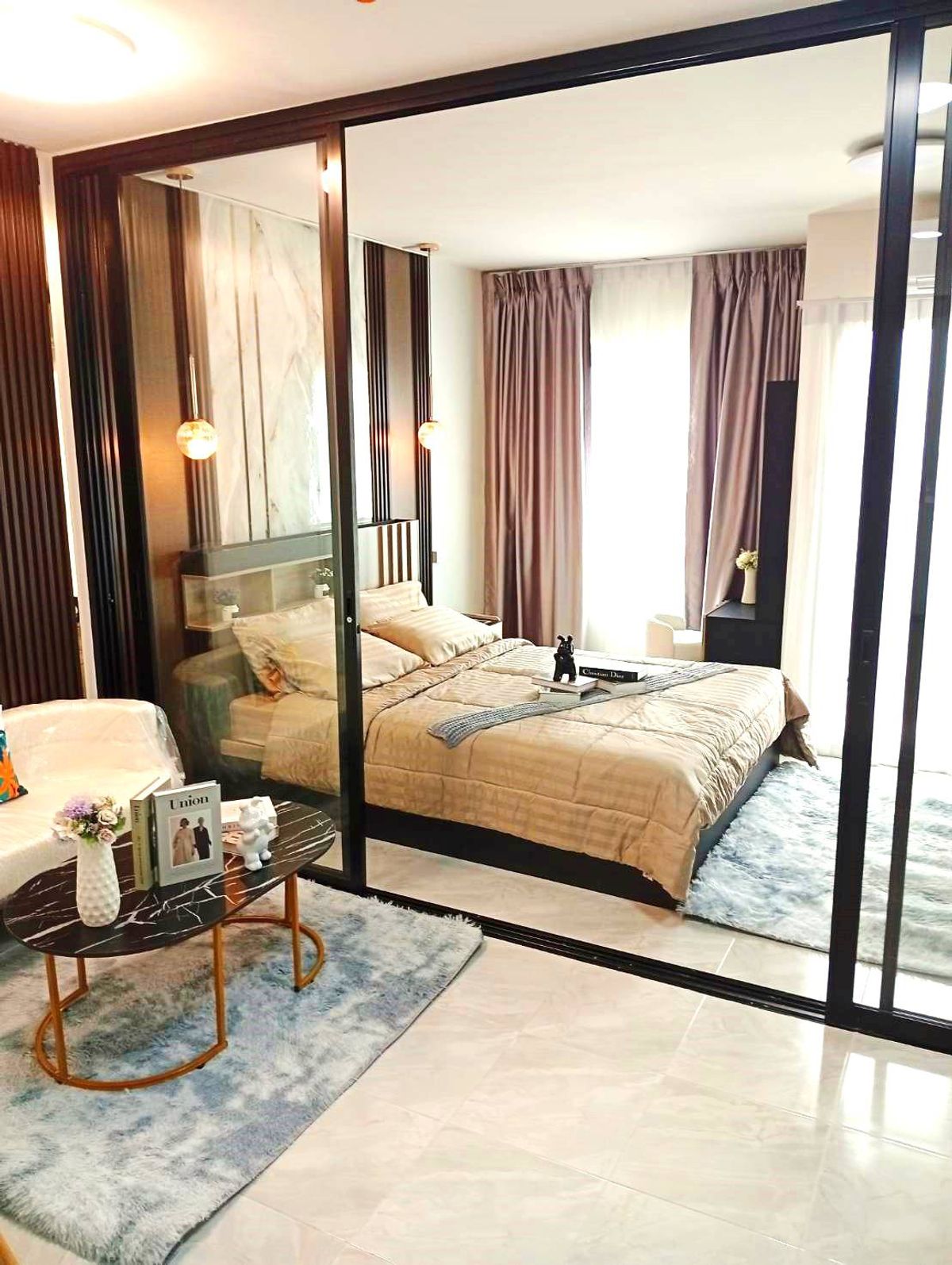 For SaleCondoLadkrabang, Suwannaphum Airport : Selling all the new Avenue On Nut Rings, the new Modern Luxury, the new brand of the brand, well decorated, complete with a good wind, no building.