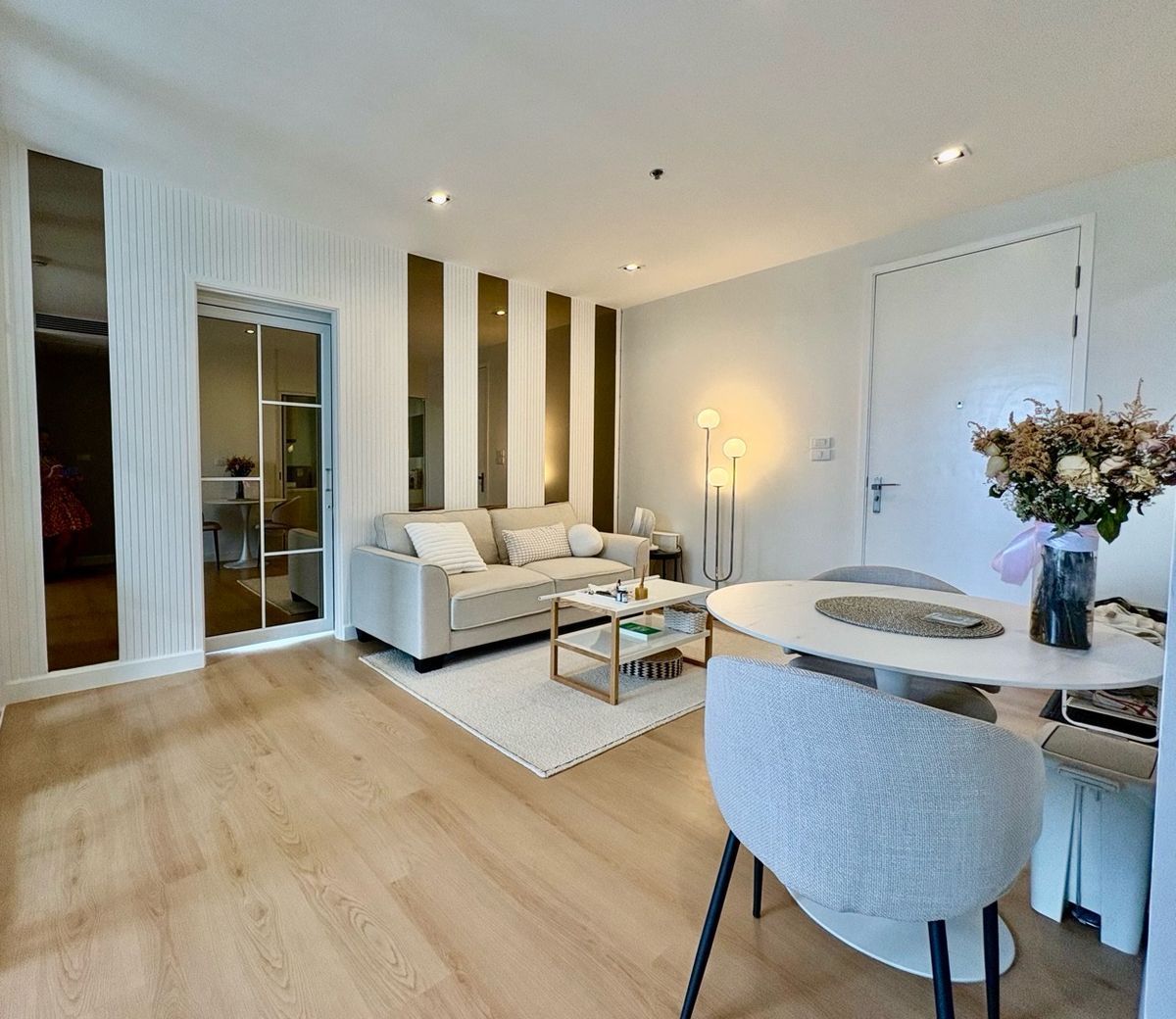 CondoThaphra, Talat Phlu, Wutthakat : The Room Sathorn Taksin【𝐒𝐄𝐋𝐋 & 𝐑𝐄𝐍𝐓】🔥Simple and elegant, comfortable, with complete facilities🔥  Contact Line ID: @hacondo