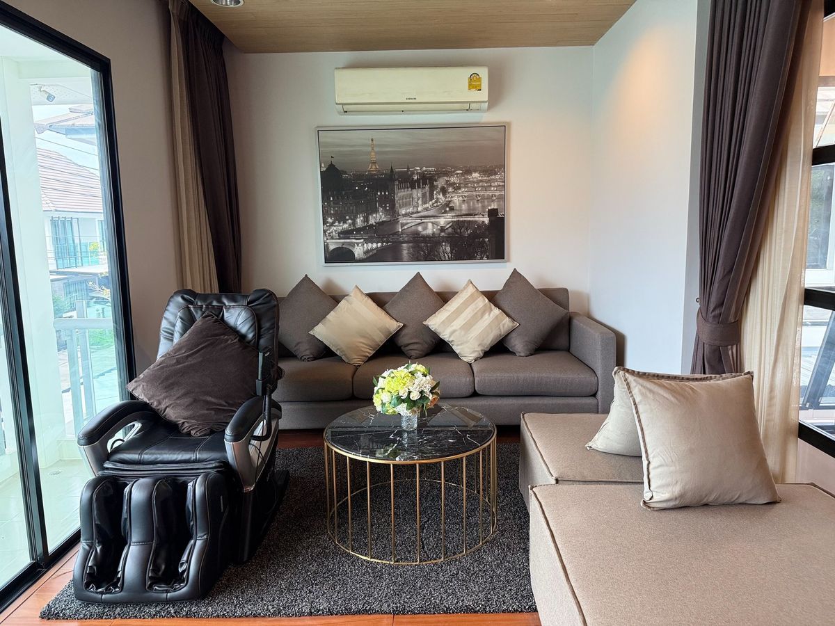 บ้านบางนา แบริ่ง ลาซาล : 🏡 บ้านหรู Pool Villa – Blue Lagoon 2 ✨ หลังมุม พื้นที่สวนกว้าง พร้อมสระว่ายน้ำระบบเกลือ