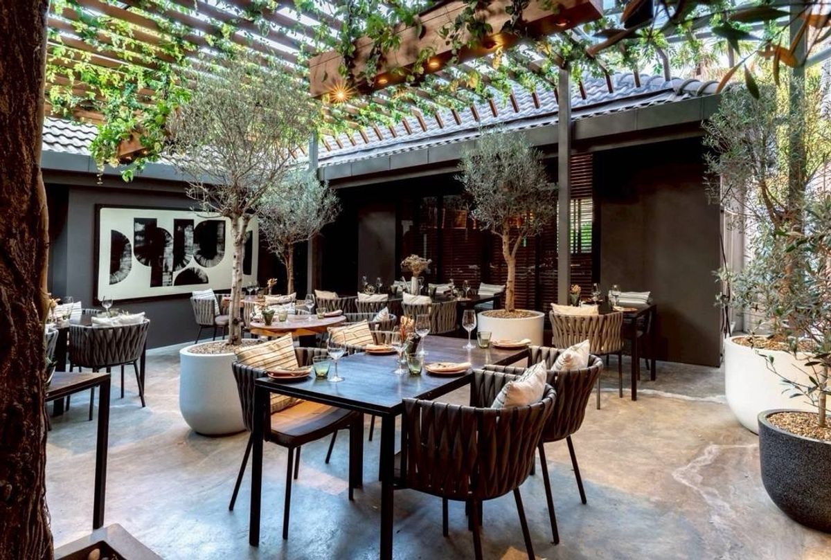 ให้เช่าร้านค้า/ตลาดนัดสาทร นราธิวาส : 📌Rental : Resturant & Bar in Sathorn , 250 sqm 

📌ปล่อยเช่าพื้นที่ : ร้านอาหารและบาร์ในสาทร , ขนาด 250 ตรม 

🔥🔥Rental Price : 350,000 THB / Month 🔥🔥

#sellinghouses
#superluxuryhousebkk
#Ultraluxurycondo 
#luxuryhousebangkok 
#superluxurycondoforsal