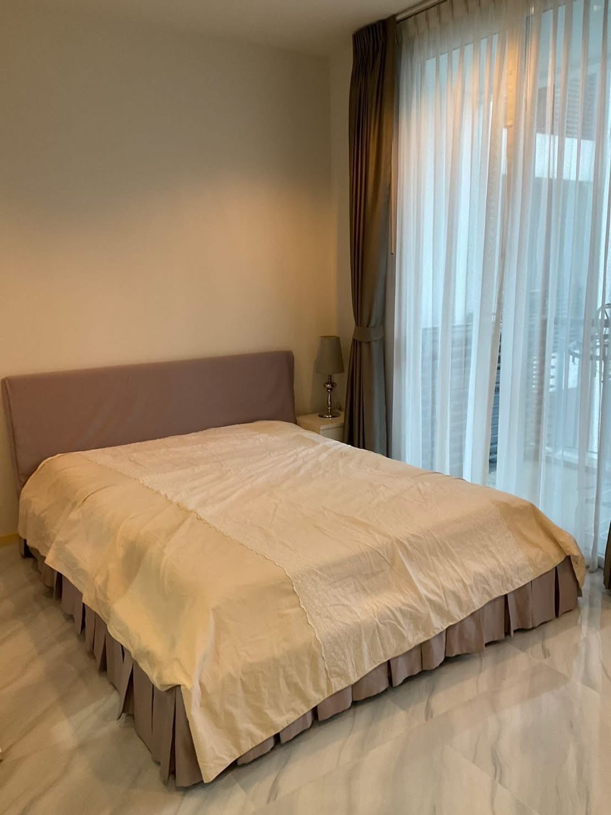 ให้เช่าคอนโดอารีย์ อนุสาวรีย์ : ให้เช่า Villa Rachathewi Studio 40 sq.m ห้องรีโนเวทใหม่ พร้อมเข้าอยู่ ใกล้BTS ราชเทวี