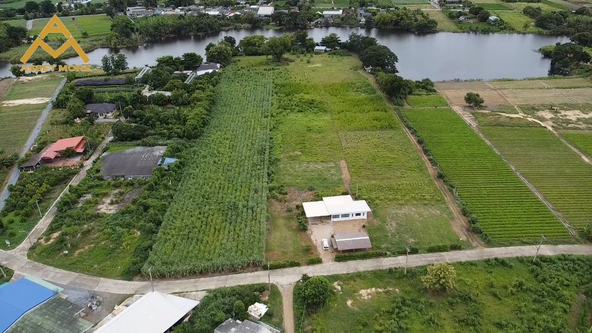 For SaleLandNakhon Pathom : 2 empty land for sale, total land area of 17-1-31.2 rai (6,931.2 sq.m.), located on the canal road Separated from Malai Man Road, Nong Nguhom Subdistrict, Mueang District, Nakhon Pathom Province