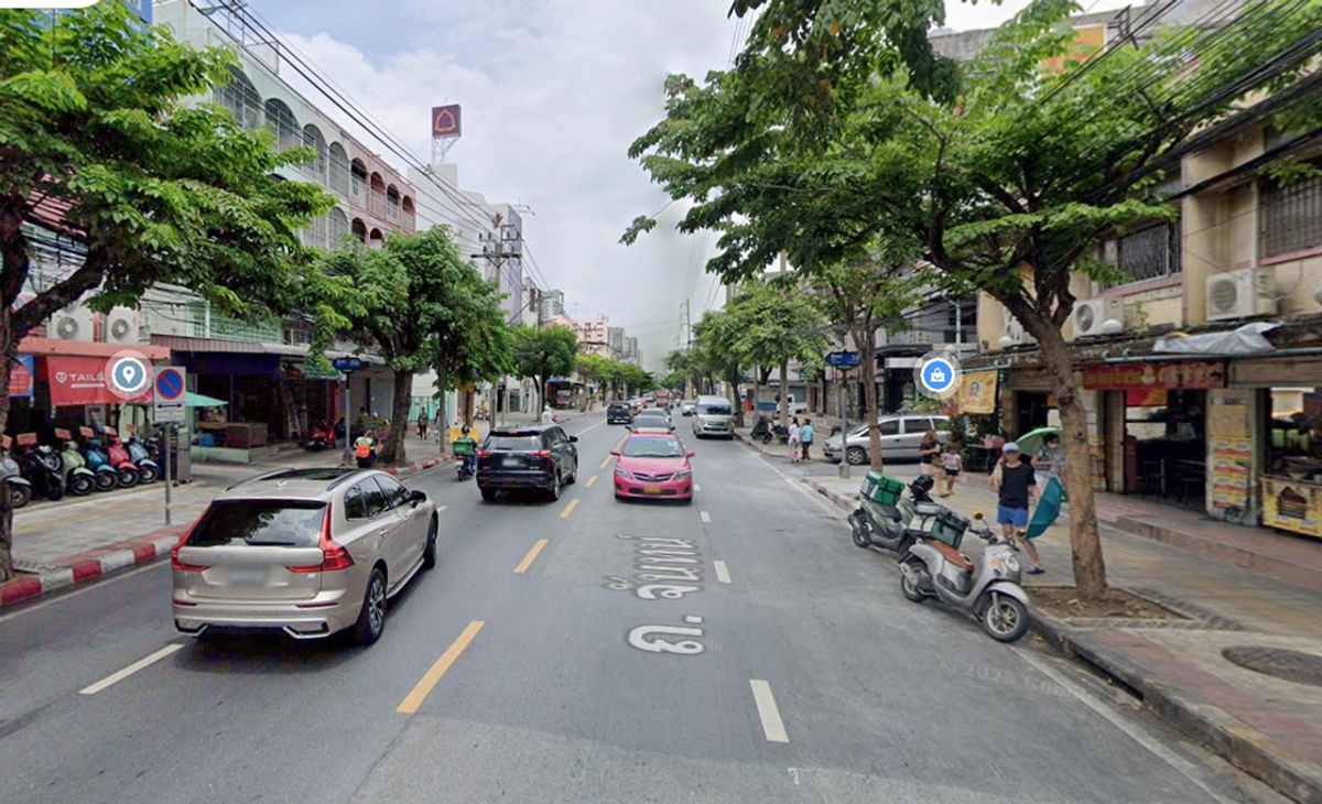 ขายที่ดินสาทร นราธิวาส : ขายที่ดิน ติดถนนจันทน์ ใกล้ทางด่วน และ Shopping mall 