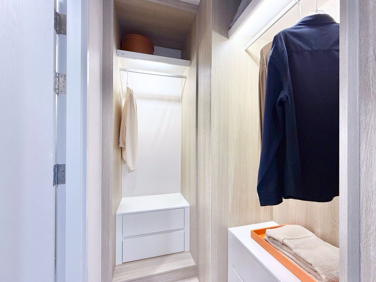 For SaleCondoWongwianyai, Charoennakor : 𝙍𝙚𝙛𝙚𝙧𝙚𝙣𝙘𝙚 𝙎𝙖𝙩𝙝𝙤𝙧𝙣 – 𝙒𝙤𝙣𝙜𝙬𝙞𝙖𝙣𝙮𝙖𝙞 𝙉𝙚𝙖𝙧 𝘽𝙏𝙎 𝙒𝙤𝙣𝙜𝙬𝙞𝙖𝙣 𝙔𝙖𝙞, 𝙤𝙣𝙡𝙮 𝟭𝟯𝟬 𝙢𝙚𝙩𝙚𝙧𝙨, 𝙨𝙩𝙖𝙧𝙩𝙞𝙣𝙜 𝙖𝙩 𝟯.𝟴𝟵 𝙈𝙗.*