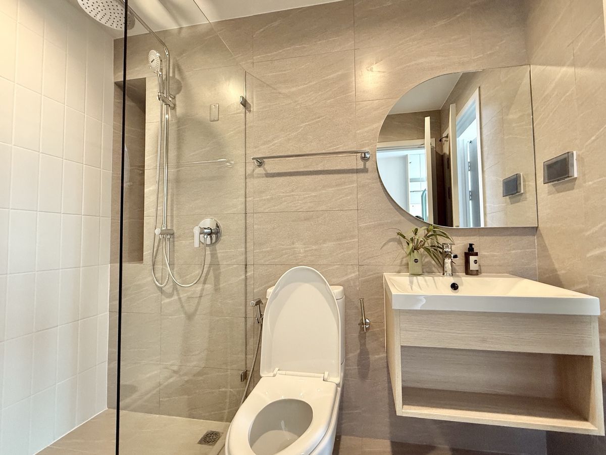 For SaleCondoWongwianyai, Charoennakor : 🏙 𝘽𝙤𝙤𝙠 𝙛𝙞𝙧𝙨𝙩, 𝙜𝙚𝙩 𝙧𝙞𝙜𝙝𝙩𝙨 𝙛𝙞𝙧𝙨𝙩! 𝟭 𝙗𝙚𝙙𝙧𝙤𝙤𝙢, 𝙛𝙪𝙡𝙡𝙮 𝙛𝙪𝙧𝙣𝙞𝙨𝙝𝙚𝙙, 𝙣𝙚𝙖𝙧 𝘽𝙏𝙎 𝙒𝙤𝙣𝙜𝙬𝙞𝙖𝙣 𝙔𝙖𝙞 𝙍𝙚𝙛𝙚𝙧𝙚𝙣𝙘𝙚 𝙎𝙖𝙩𝙝𝙤𝙧𝙣 – 𝙒𝙤𝙣𝙜𝙬𝙞𝙖𝙣𝙮𝙖𝙞 