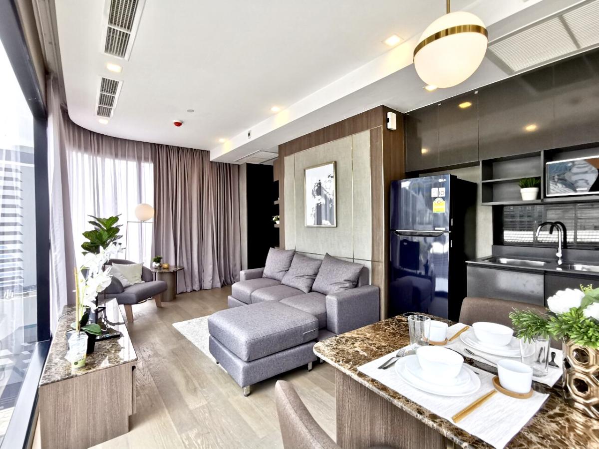 ขายคอนโดสุขุมวิท อโศก ทองหล่อ : 🔥ขายด่วน + 🔥แอชตัน อโศก 2 ห้องนอน 2 ห้องน้ำ ใกล้ห้าง เทอร์มินอล 21