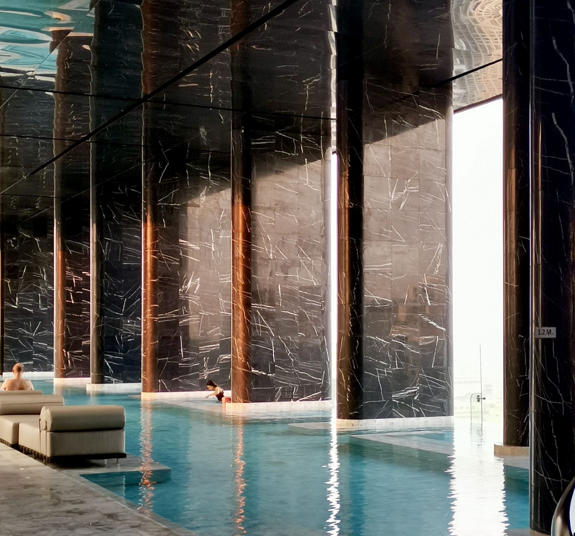 ขายคอนโดสุขุมวิท อโศก ทองหล่อ : 🔥ขายด่วน + 🔥แอชตัน อโศก 2 ห้องนอน 2 ห้องน้ำ ใกล้ห้าง เทอร์มินอล 21