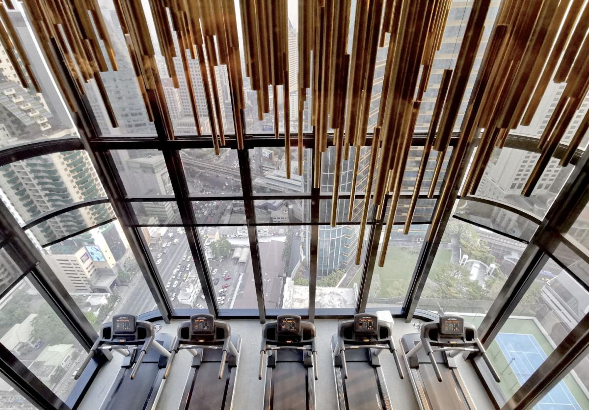 ขายคอนโดสุขุมวิท อโศก ทองหล่อ : 🔥ขายด่วน + 🔥แอชตัน อโศก 2 ห้องนอน 2 ห้องน้ำ ใกล้ห้าง เทอร์มินอล 21