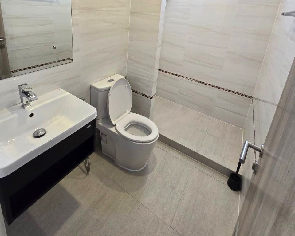 ขายบ้านพัฒนาการ ศรีนครินทร์ : 🔥ขายด่วน + 🔥เพอร์เฟค เพลส พระราม 9 บ้านเดี่ยว 4 ห้องนอน 3 ห้องน้ำ ใกล้รถไฟฟ้าสายสีส้มและสีเหลือง ❗