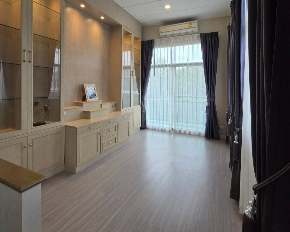 ขายบ้านพัฒนาการ ศรีนครินทร์ : 🔥ขายด่วน + 🔥เพอร์เฟค เพลส พระราม 9 บ้านเดี่ยว 4 ห้องนอน 3 ห้องน้ำ ใกล้รถไฟฟ้าสายสีส้มและสีเหลือง ❗