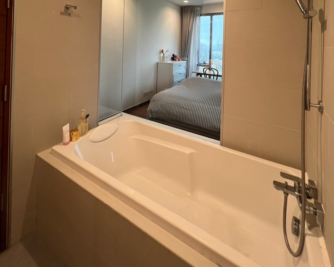 ขายคอนโดสุขุมวิท อโศก ทองหล่อ : 🔥ขายด่วน + 🔥แอชตัน มอร์ฟ 38 แบบ 2 ห้องนอน 2 ห้องน้ำ ใกล้ BTS ทองหล่อเพียง 300 เมตร 