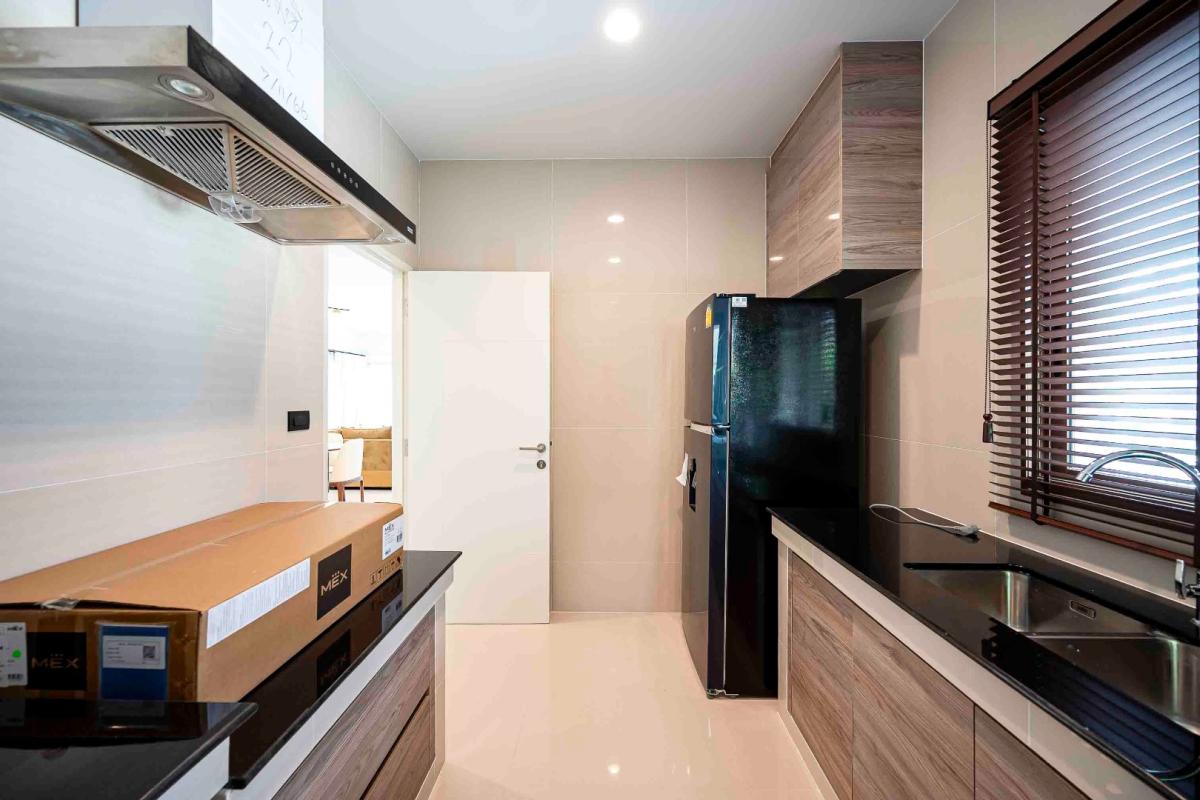 ให้เช่าบ้านพัฒนาการ ศรีนครินทร์ : 🔥ให้เช่าด่วน+🔥บุราสิริ กรุงเทพกรีฑา ใกล้ห้างสรรพสินค้าหลายแห่ง เฟอร์นิเจอร์ครบ พร้อมเข้าอยู่