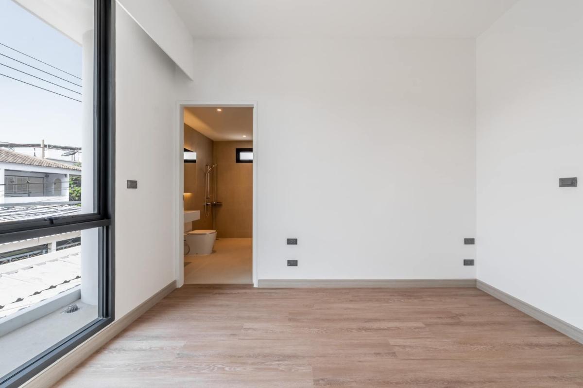 ขายบ้านราชเทวี พญาไท : 🔥ขายด่วนพร้อมผู้เช่า + 🔥บ้านแฝด รีโนเวทใหม่ สวยน่าอยู่ เพื่อการพักผ่อนที่แท้จริง ❗