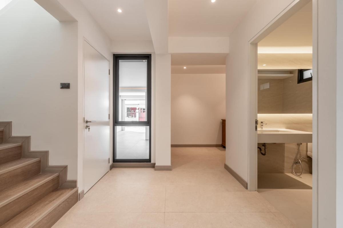 ขายบ้านราชเทวี พญาไท : 🔥ขายด่วนพร้อมผู้เช่า + 🔥บ้านแฝด รีโนเวทใหม่ สวยน่าอยู่ เพื่อการพักผ่อนที่แท้จริง ❗