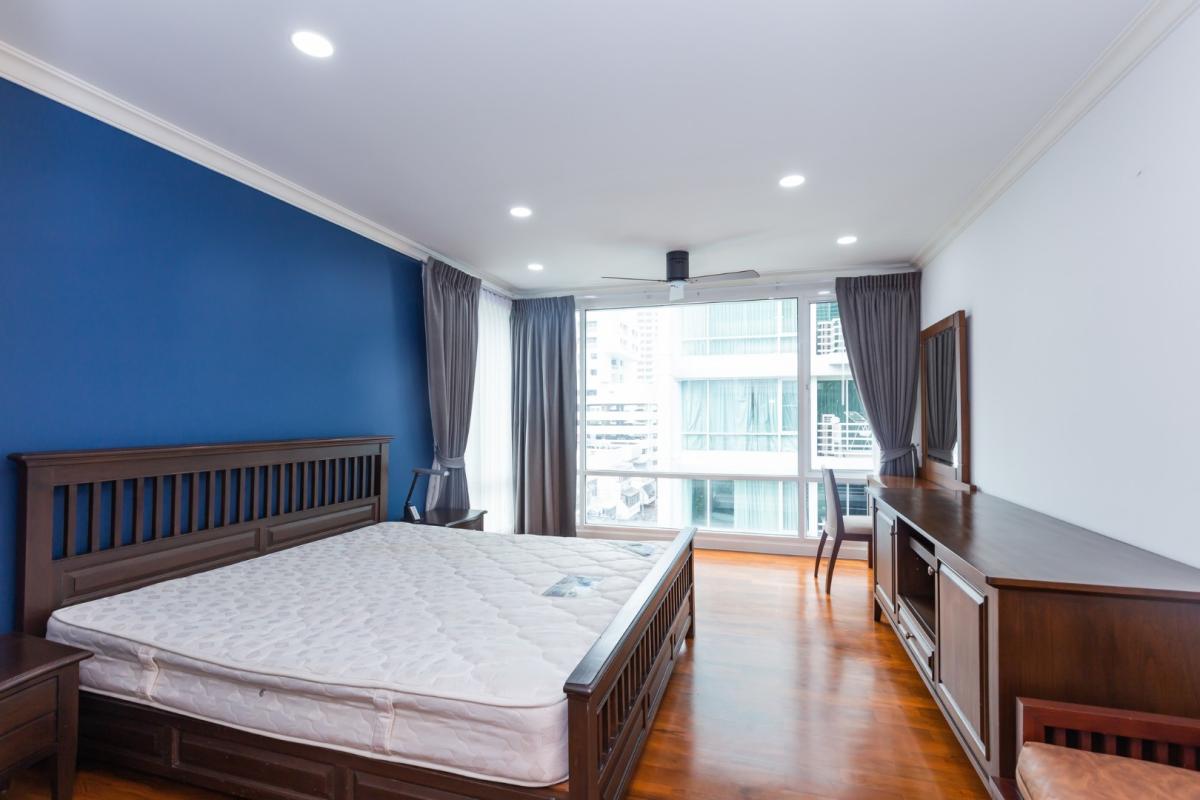 ขายคอนโดนานา : 🔥ขายด่วน + 🔥บ้าน สิริ สุขุมวิท 10 ขนาด 3 ห้องนอน 3 ห้องน้ำ ใกล้ BTS นานา