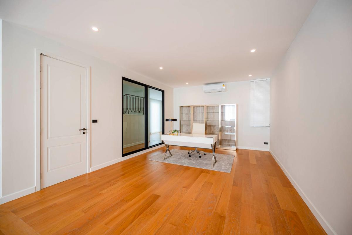 ให้เช่าบ้านพัฒนาการ ศรีนครินทร์ : 🔥ให้เช่าด่วน+🔥	แซงค์ รอยัล กรุงเทพกรีฑา ใกล้ โรงเรียนนานาชาติ Brighton College Bangkok, Wellington International School , ABAC เฟอร์นิเจอร์ครบ พร้อมเข้าอยู่