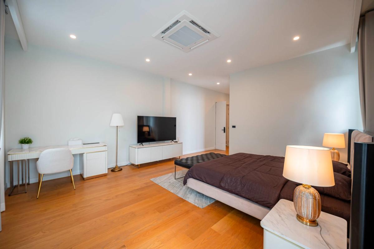 ให้เช่าบ้านพัฒนาการ ศรีนครินทร์ : 🔥ให้เช่าด่วน+🔥	แซงค์ รอยัล กรุงเทพกรีฑา ใกล้ โรงเรียนนานาชาติ Brighton College Bangkok, Wellington International School , ABAC เฟอร์นิเจอร์ครบ พร้อมเข้าอยู่