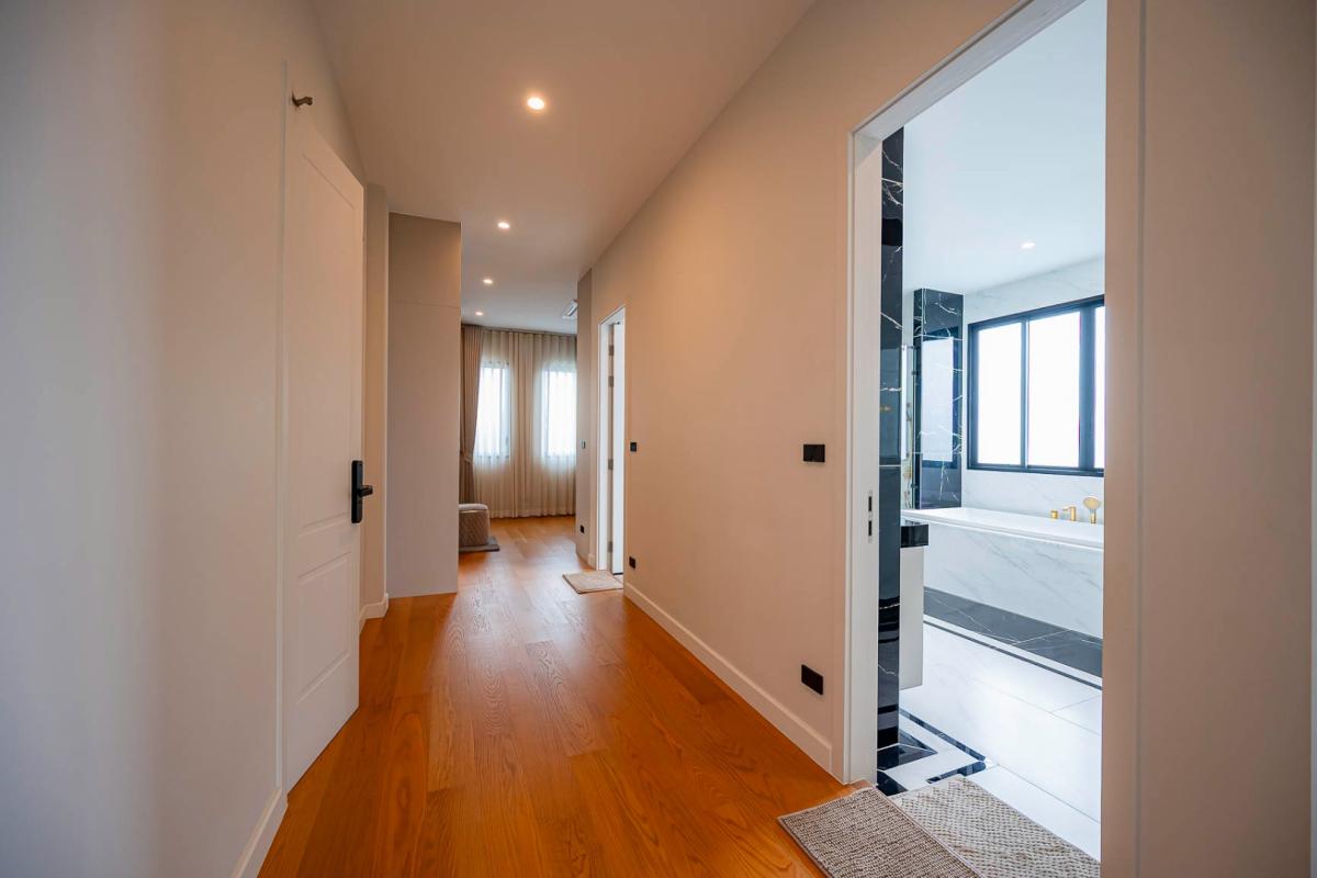 ให้เช่าบ้านพัฒนาการ ศรีนครินทร์ : 🔥ให้เช่าด่วน+🔥	แซงค์ รอยัล กรุงเทพกรีฑา ใกล้ โรงเรียนนานาชาติ Brighton College Bangkok, Wellington International School , ABAC เฟอร์นิเจอร์ครบ พร้อมเข้าอยู่