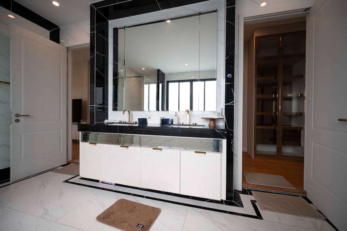 ให้เช่าบ้านพัฒนาการ ศรีนครินทร์ : 🔥ให้เช่าด่วน+🔥	แซงค์ รอยัล กรุงเทพกรีฑา ใกล้ โรงเรียนนานาชาติ Brighton College Bangkok, Wellington International School , ABAC เฟอร์นิเจอร์ครบ พร้อมเข้าอยู่