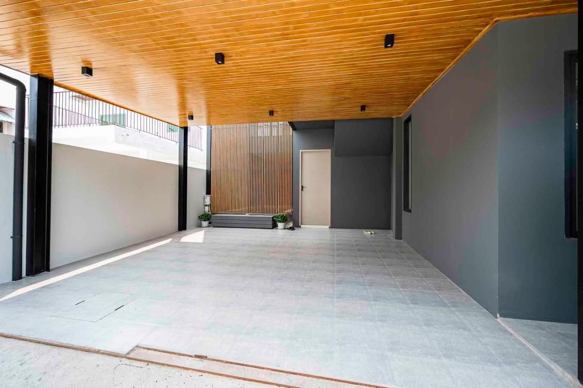 ขายบ้านอ่อนนุช อุดมสุข : 🔥ขายด่วน + 🔥บ้านเดี่ยวพร้อมสระส่วนตัว 3 ห้องนอน 4 ห้องน้ำ สุขุมวิท 60/1❗