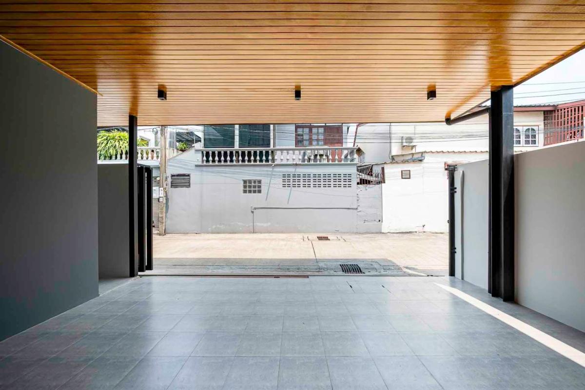 ขายบ้านอ่อนนุช อุดมสุข : 🔥ขายด่วน + 🔥บ้านเดี่ยวพร้อมสระส่วนตัว 3 ห้องนอน 4 ห้องน้ำ สุขุมวิท 60/1❗