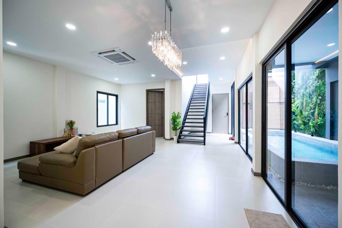 ขายบ้านอ่อนนุช อุดมสุข : 🔥ขายด่วน + 🔥บ้านเดี่ยวพร้อมสระส่วนตัว 3 ห้องนอน 4 ห้องน้ำ สุขุมวิท 60/1❗