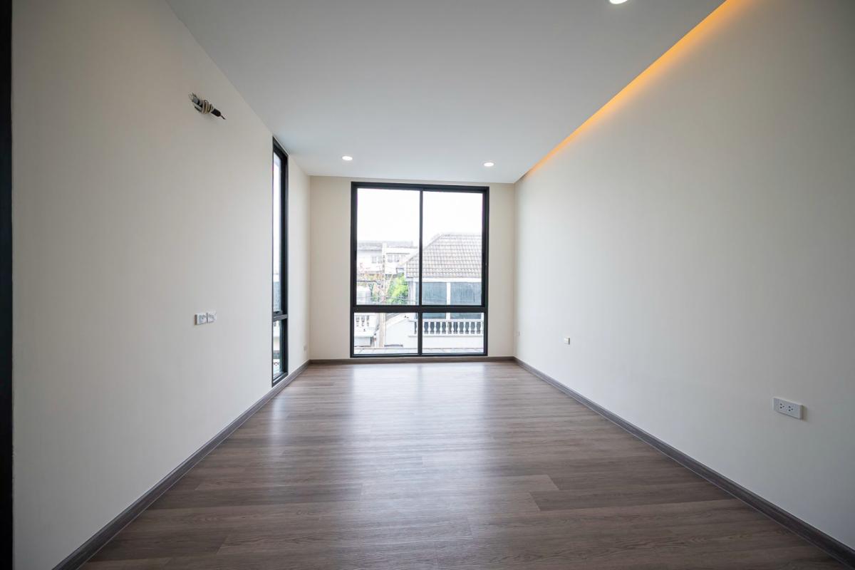 ขายบ้านอ่อนนุช อุดมสุข : 🔥ขายด่วน + 🔥บ้านเดี่ยวพร้อมสระส่วนตัว 3 ห้องนอน 4 ห้องน้ำ สุขุมวิท 60/1❗