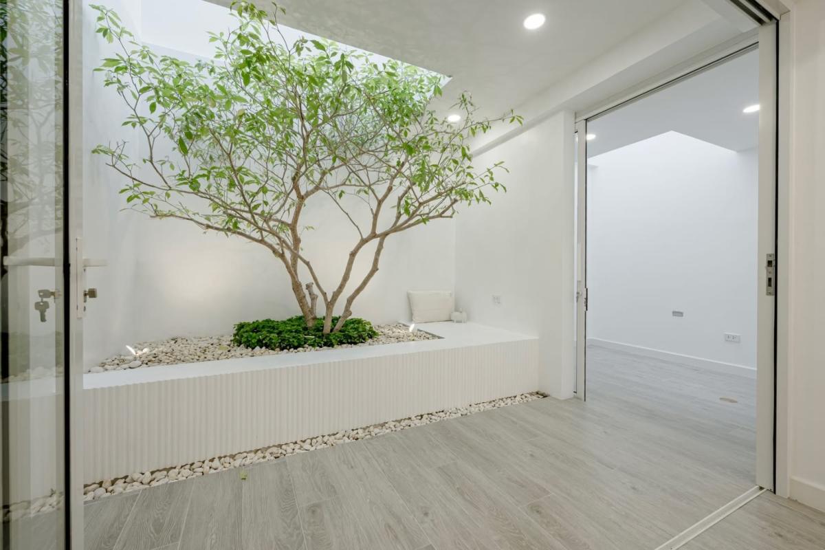 ขายทาวน์โฮมสุขุมวิท อโศก ทองหล่อ : 🔥ขายด่วน + 🔥Baan Khlongtan Nivet  3ชั้น แบบ Modern Luxury ย่านทำเลศักยภาพโซนสุขุมวิท