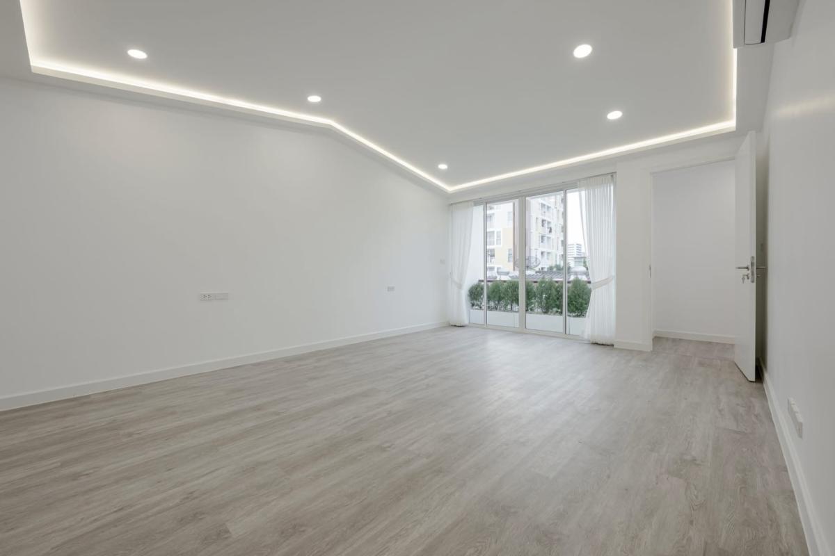 ขายทาวน์โฮมสุขุมวิท อโศก ทองหล่อ : 🔥ขายด่วน + 🔥Baan Khlongtan Nivet  3ชั้น แบบ Modern Luxury ย่านทำเลศักยภาพโซนสุขุมวิท