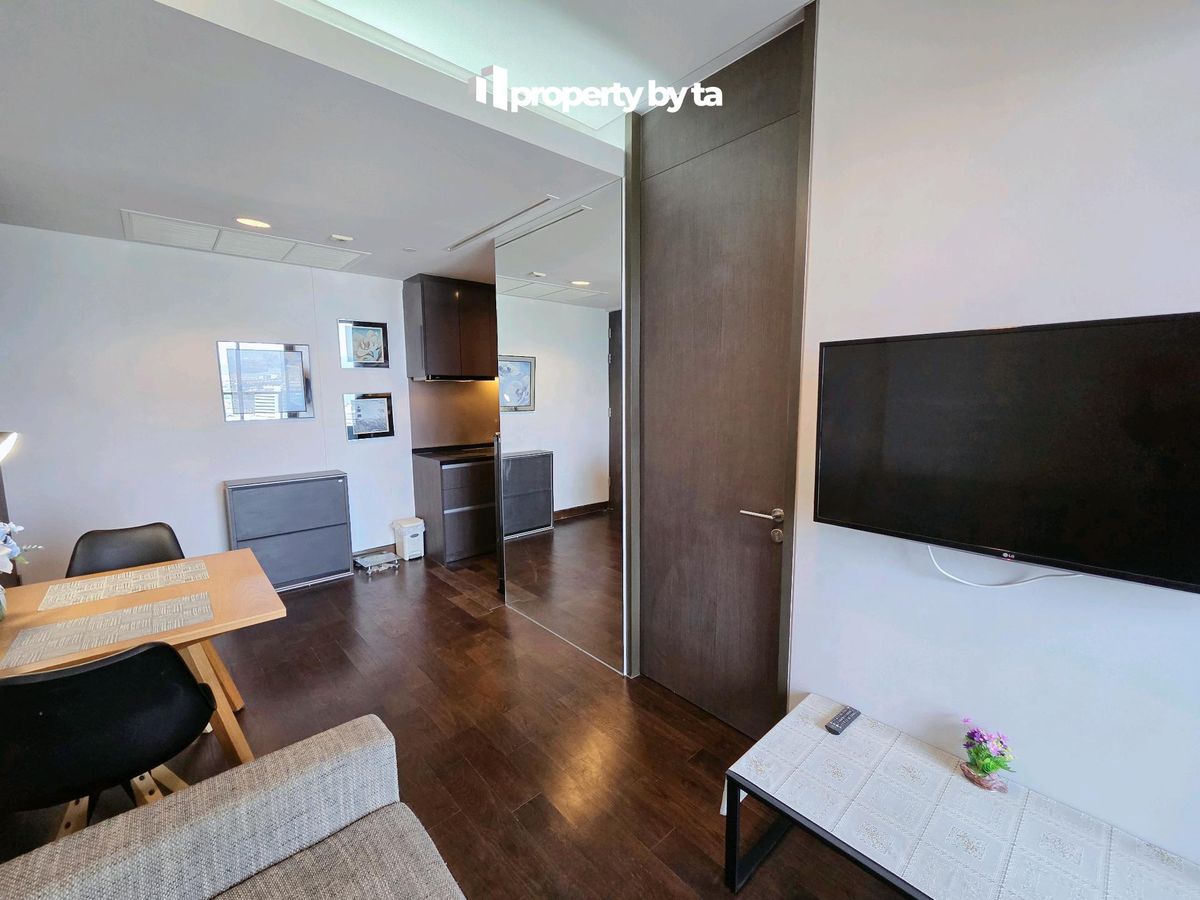 For RentCondoSukhumvit, Asoke, Thonglor : (for Rent) The Lumpini 24 | BTS Phrom Phong | High floor with a beautiful view