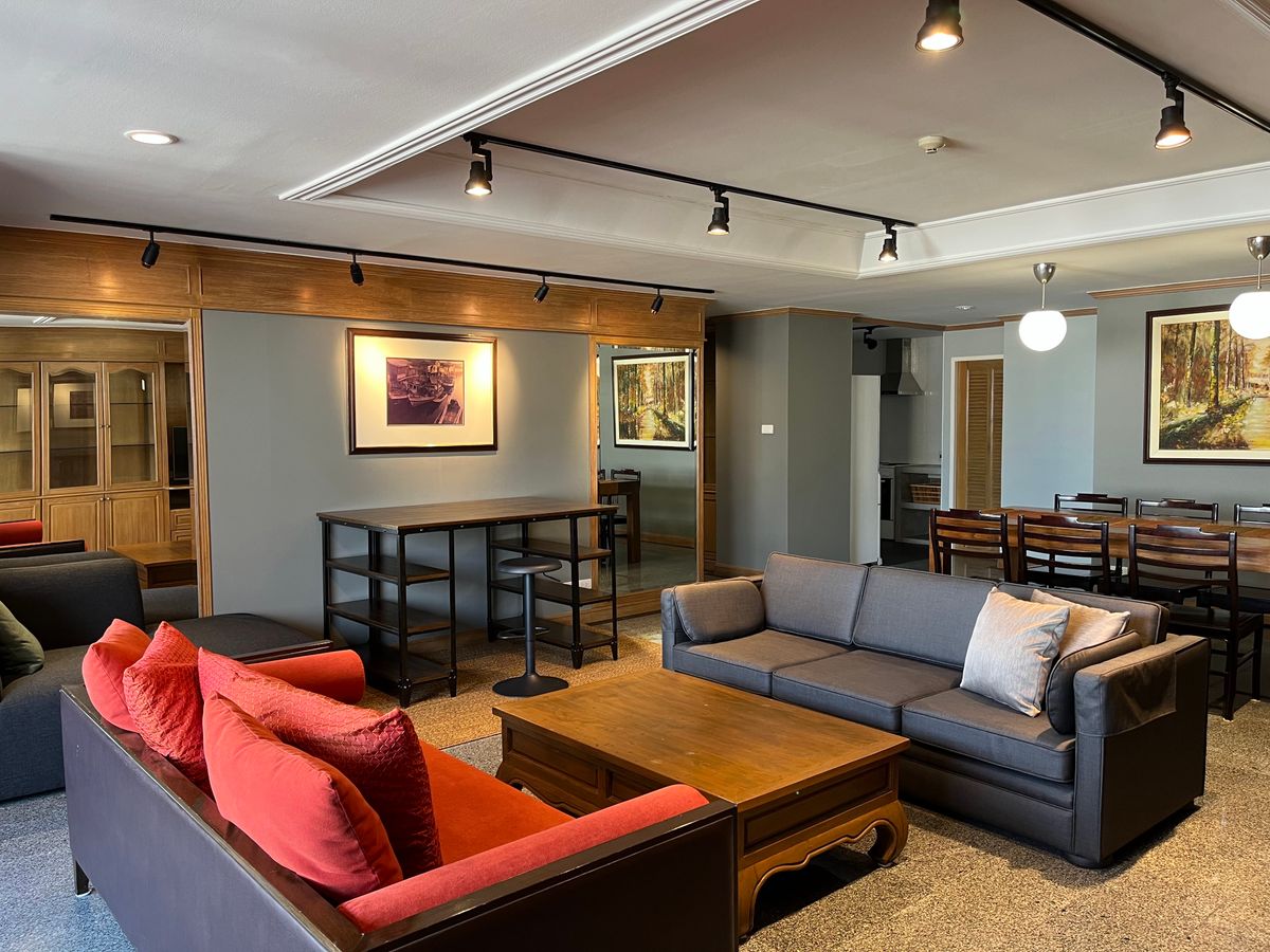 For SaleCondoSukhumvit, Asoke, Thonglor : 🌟 Spacious 3-Bedroom Condo for Sale at The Waterford Park Sukhumvit 53 – Fully Renovated, Prime Sukhumvit Location, Just 700m to BTS Thonglor – Ready to Move In