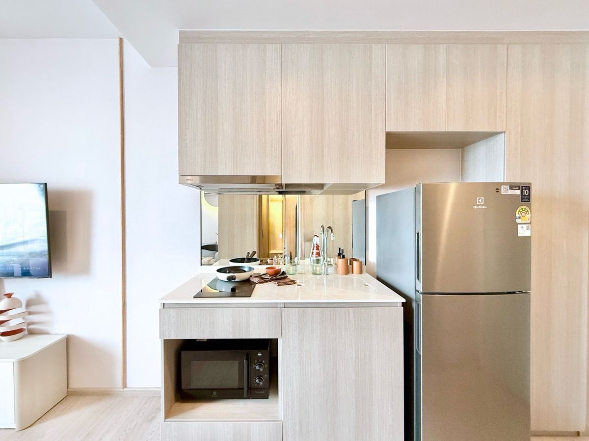 For SaleCondoWongwianyai, Charoennakor : 𝙍𝙚𝙛𝙚𝙧𝙚𝙣𝙘𝙚 𝙎𝙖𝙩𝙝𝙤𝙧𝙣 – 𝙒𝙤𝙣𝙜𝙬𝙞𝙖𝙣𝙮𝙖𝙞 𝙉𝙚𝙖𝙧 𝘽𝙏𝙎 𝙒𝙤𝙣𝙜𝙬𝙞𝙖𝙣 𝙔𝙖𝙞, 𝙤𝙣𝙡𝙮 𝟭𝟯𝟬 𝙢𝙚𝙩𝙚𝙧𝙨, 𝙨𝙩𝙖𝙧𝙩𝙞𝙣𝙜 𝙖𝙩 𝟯.𝟴𝟵 𝙈𝙗.*