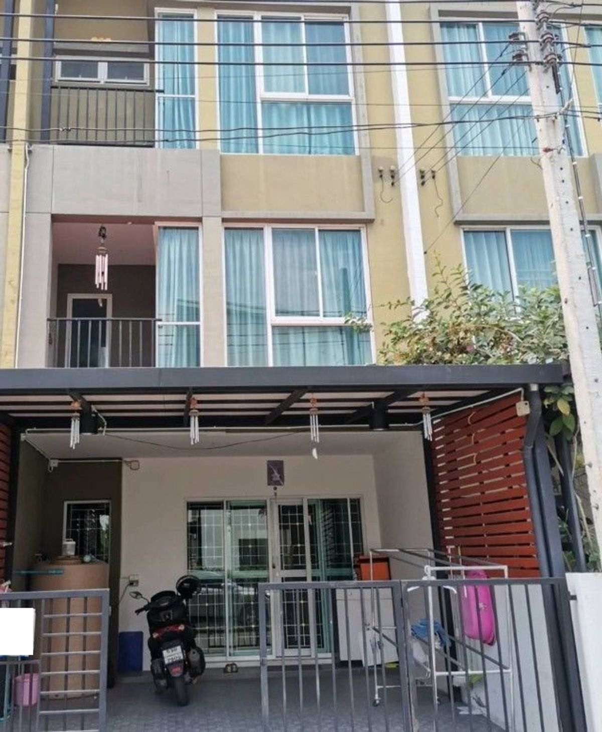 ขายทาวน์โฮมนวมินทร์ รามอินทรา : 19.4ตรว 4นอน3น้ำ ทาวน์โฮม 3 ชั้น Bless Town Ramintra 127 