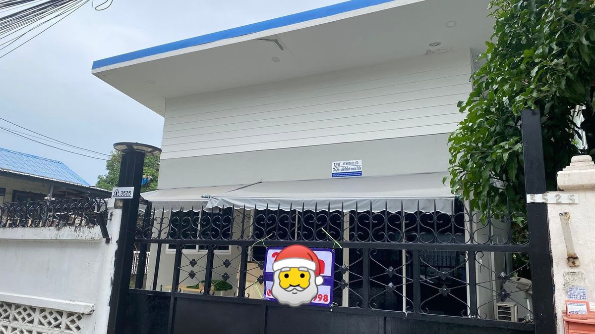 ให้เช่าบ้านบางนา แบริ่ง ลาซาล : 📌บ้านเดี่ยวให้เช่า ซอยแบริ่ง 48 สุขุมวิท 107 💥ราคาสุดคุ้ม เพียง 15,000 บาท/เดือน บ้านเดี่ยวในเมือง ใกล้รถไฟฟ้า เข้าอยู่ได้ทันที!  🏡 บ้านเดี่ยวขนาดกำลังดี อยู่ในซอยแบริ่ง 48 ห่างจากปากซอยเพียง 500 เมตร ✅ พื้นที่ใช้สอยครบ เหมาะสำหรับครอบครัวเล็กหรือคนทำง