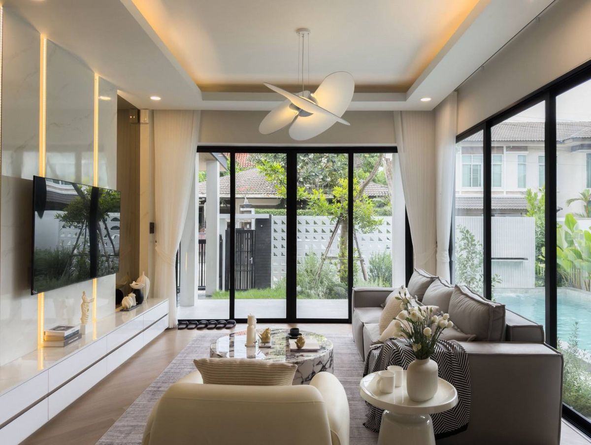 For SaleChiang Mai : Sell Pool Villa Payup Modern Luxury Fully Furnished
