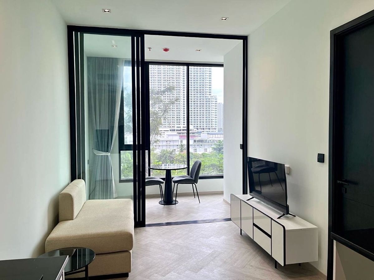 For RentCondoWongwianyai, Charoennakor : Chapter Charoennakhon Riverside Condo River Chao Phraya River Travel very convenient