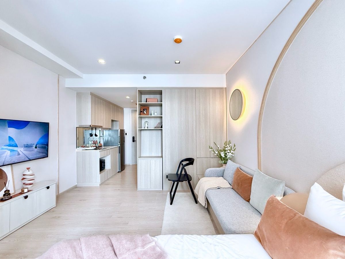 For SaleCondoWongwianyai, Charoennakor : 𝙍𝙚𝙛𝙚𝙧𝙚𝙣𝙘𝙚 𝙎𝙖𝙩𝙝𝙤𝙧𝙣 – 𝙒𝙤𝙣𝙜𝙬𝙞𝙖𝙣𝙮𝙖𝙞 𝙉𝙚𝙖𝙧 𝘽𝙏𝙎 𝙒𝙤𝙣𝙜𝙬𝙞𝙖𝙣 𝙔𝙖𝙞, 𝙤𝙣𝙡𝙮 𝟭𝟯𝟬 𝙢𝙚𝙩𝙚𝙧𝙨, 𝙨𝙩𝙖𝙧𝙩𝙞𝙣𝙜 𝙖𝙩 𝟯.𝟴𝟵 𝙈𝙗.*