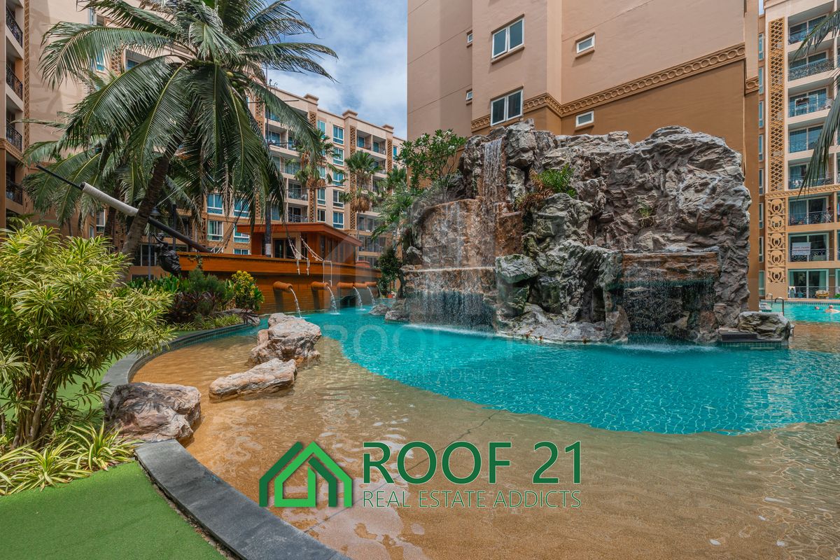 คอนโดพัทยา บางแสน ชลบุรี สัตหีบ : Atlantis Resort Condo Jomtien – ห้องมุมรีโนเวทใหม่สวยงาม พร้อมระเบียงกว้าง 