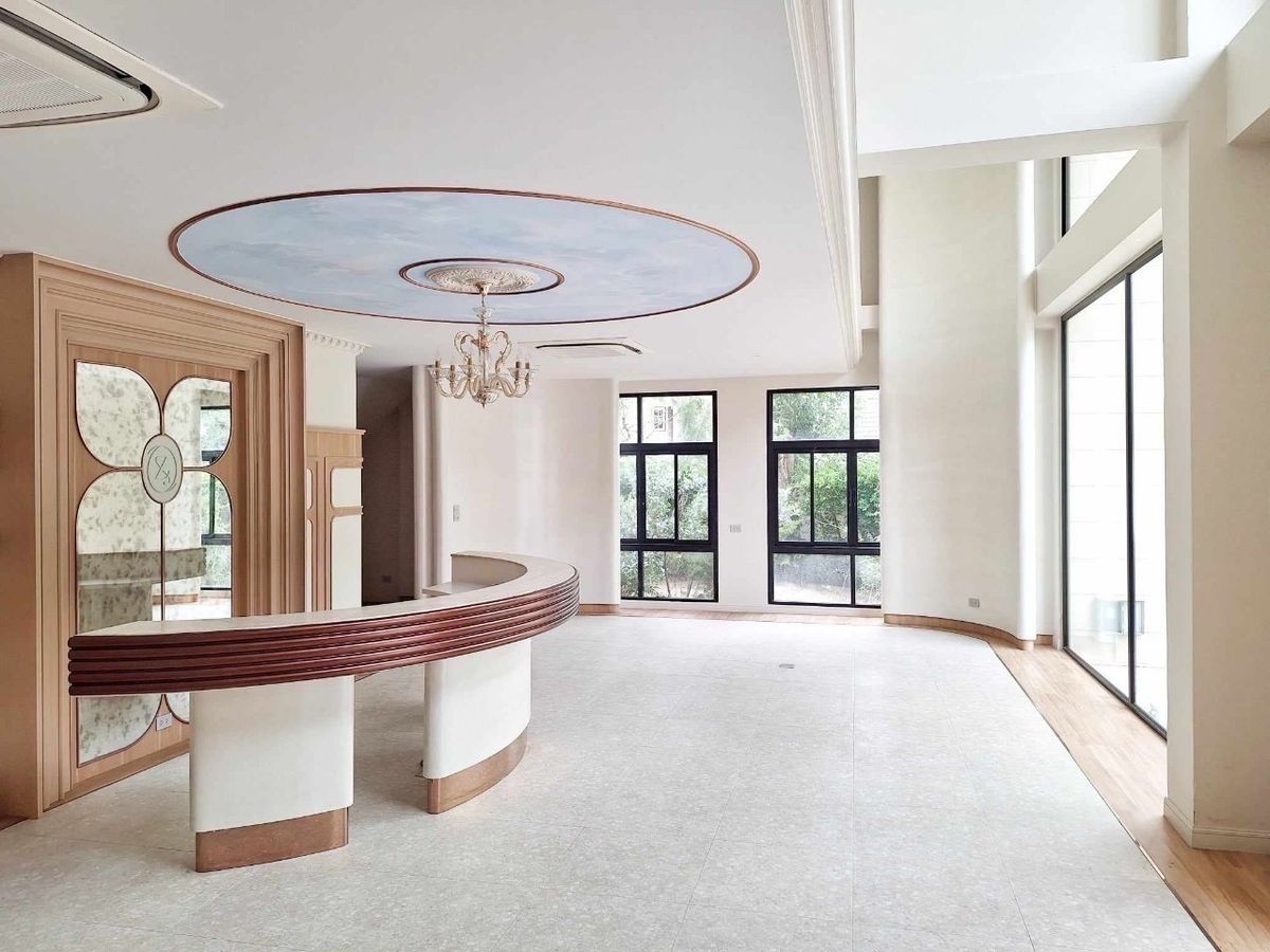 ให้เช่าโฮมออฟฟิศบางนา แบริ่ง ลาซาล : ปล่อยเช่า โฮมออฟฟิศหรู 2 คูหา บางนา 