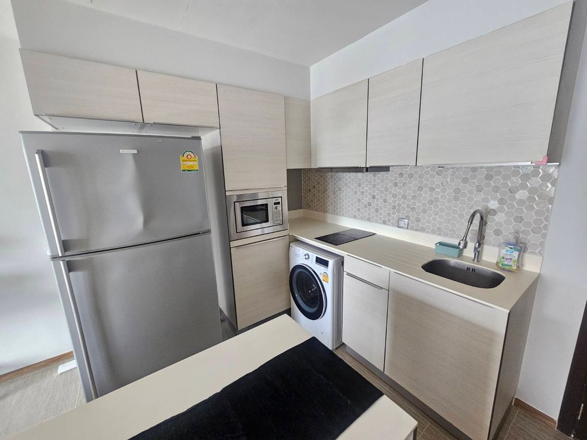 For RentCondoSukhumvit, Asoke, Thonglor : New renovated room, very beautiful, beautiful city view, 2 bedrooms, 2 bathrooms, AH Condo, Sukhumvit 43