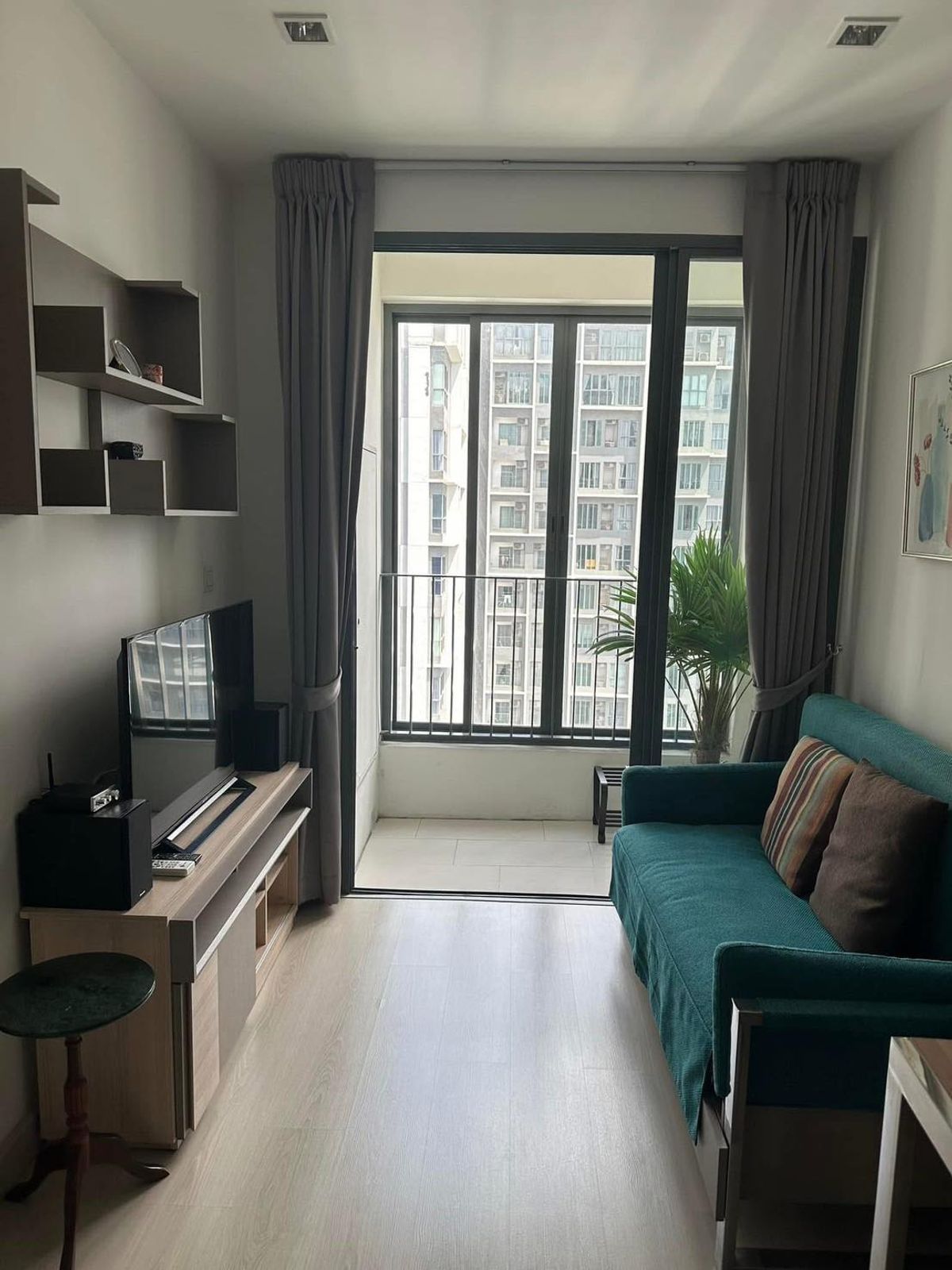 For RentCondoOnnut, Udomsuk : 🔴17,000 ฿ 🔴 🔴 𝐈𝐝𝐞𝐨 𝟖𝟏┃ 𝟖𝟏┃ 𝟖𝟏┃ Ideo Mobi Sukhumvit 81 ✅ Near BTS Onnut is happy. 🙏 Interested in greeting.