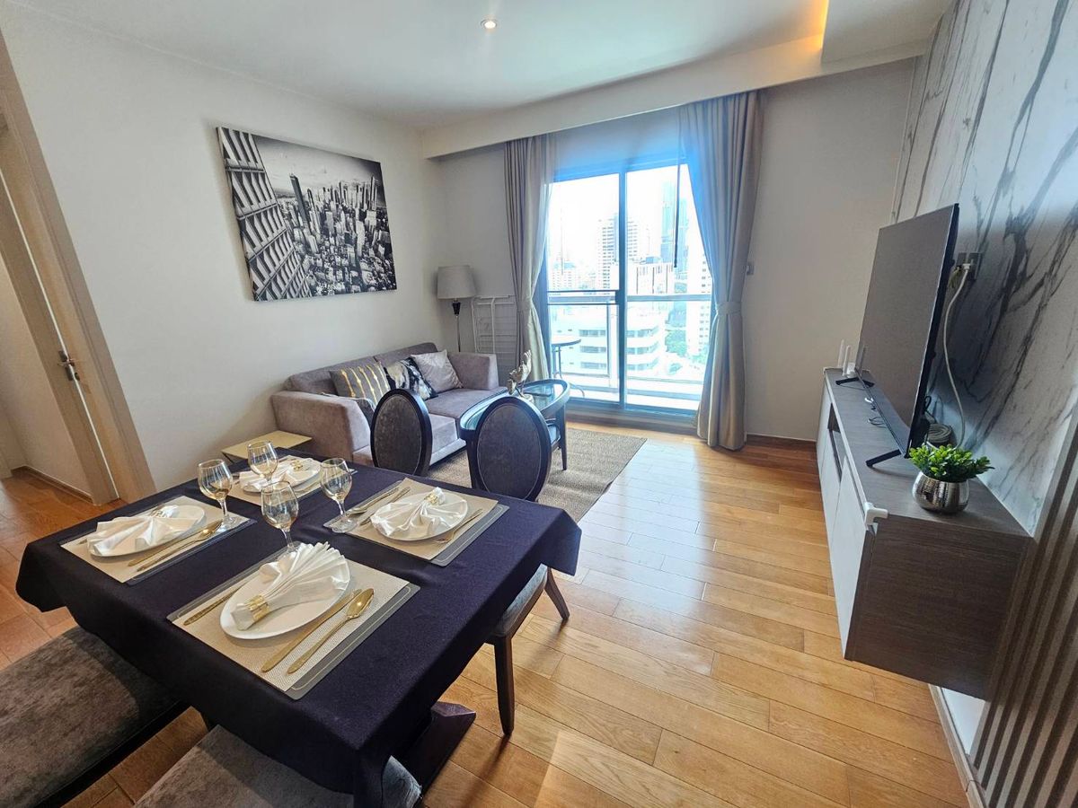 For RentCondoSukhumvit, Asoke, Thonglor : New renovated room, very beautiful, beautiful city view, 2 bedrooms, 2 bathrooms, AH Condo, Sukhumvit 43