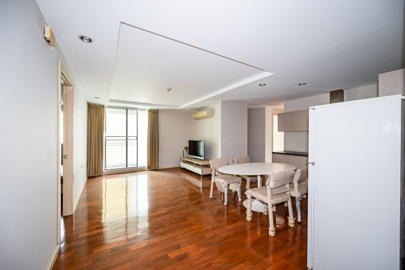 ขายคอนโดนานา : 🔥ขายด่วน + 🔥Siri On 8 ห้องหัวมุม 3 ห้องนอน 2 ห้องน้ำ ใกล้ BTS นานา❗