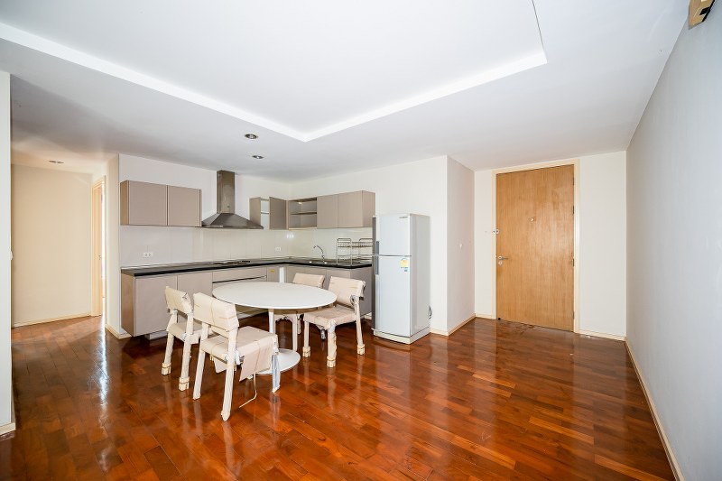 ขายคอนโดนานา : 🔥ขายด่วน + 🔥Siri On 8 ห้องหัวมุม 3 ห้องนอน 2 ห้องน้ำ ใกล้ BTS นานา❗