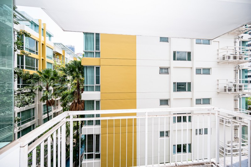 ขายคอนโดนานา : 🔥ขายด่วน + 🔥Siri On 8 ห้องหัวมุม 3 ห้องนอน 2 ห้องน้ำ ใกล้ BTS นานา❗