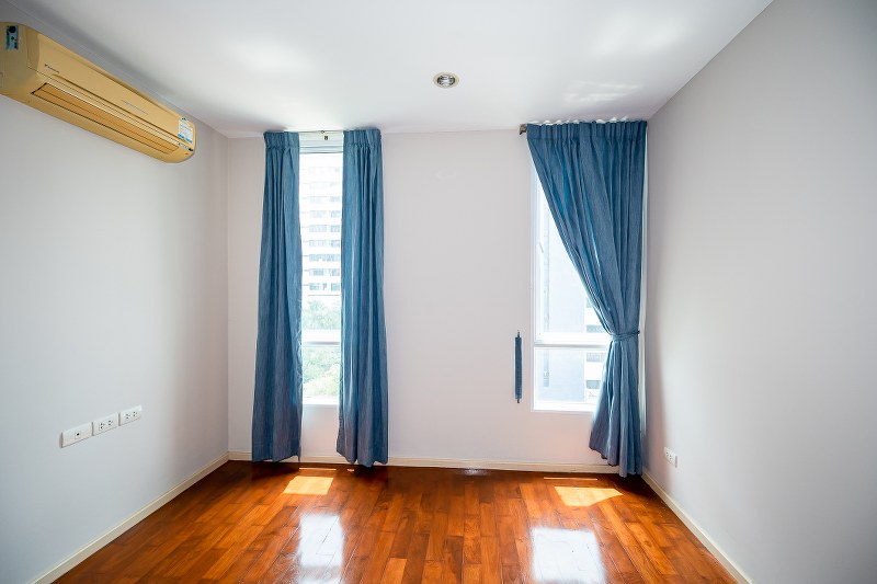 ขายคอนโดนานา : 🔥ขายด่วน + 🔥Siri On 8 ห้องหัวมุม 3 ห้องนอน 2 ห้องน้ำ ใกล้ BTS นานา❗