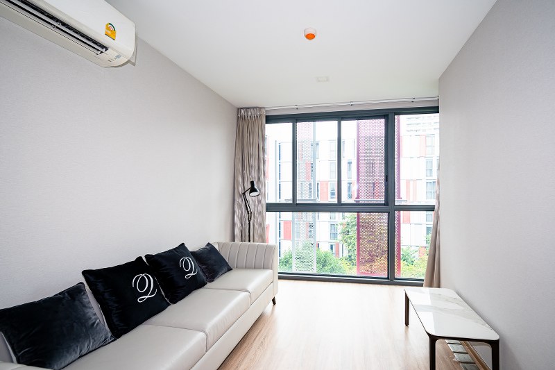 ขายคอนโดสุขุมวิท อโศก ทองหล่อ : 🔥ขายด่วน + 🔥Taka HAUS  2 ห้องนอน และ 2 ห้องน้ำ มีรถรับส่ง BTS เอกมัย และ BTS ทองหล่อ ❗