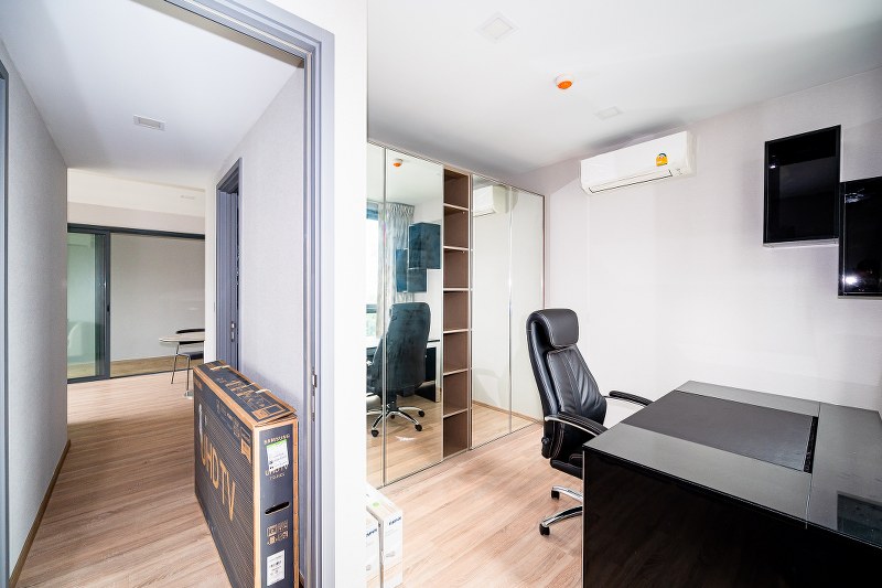 ขายคอนโดสุขุมวิท อโศก ทองหล่อ : 🔥ขายด่วน + 🔥Taka HAUS  2 ห้องนอน และ 2 ห้องน้ำ มีรถรับส่ง BTS เอกมัย และ BTS ทองหล่อ ❗