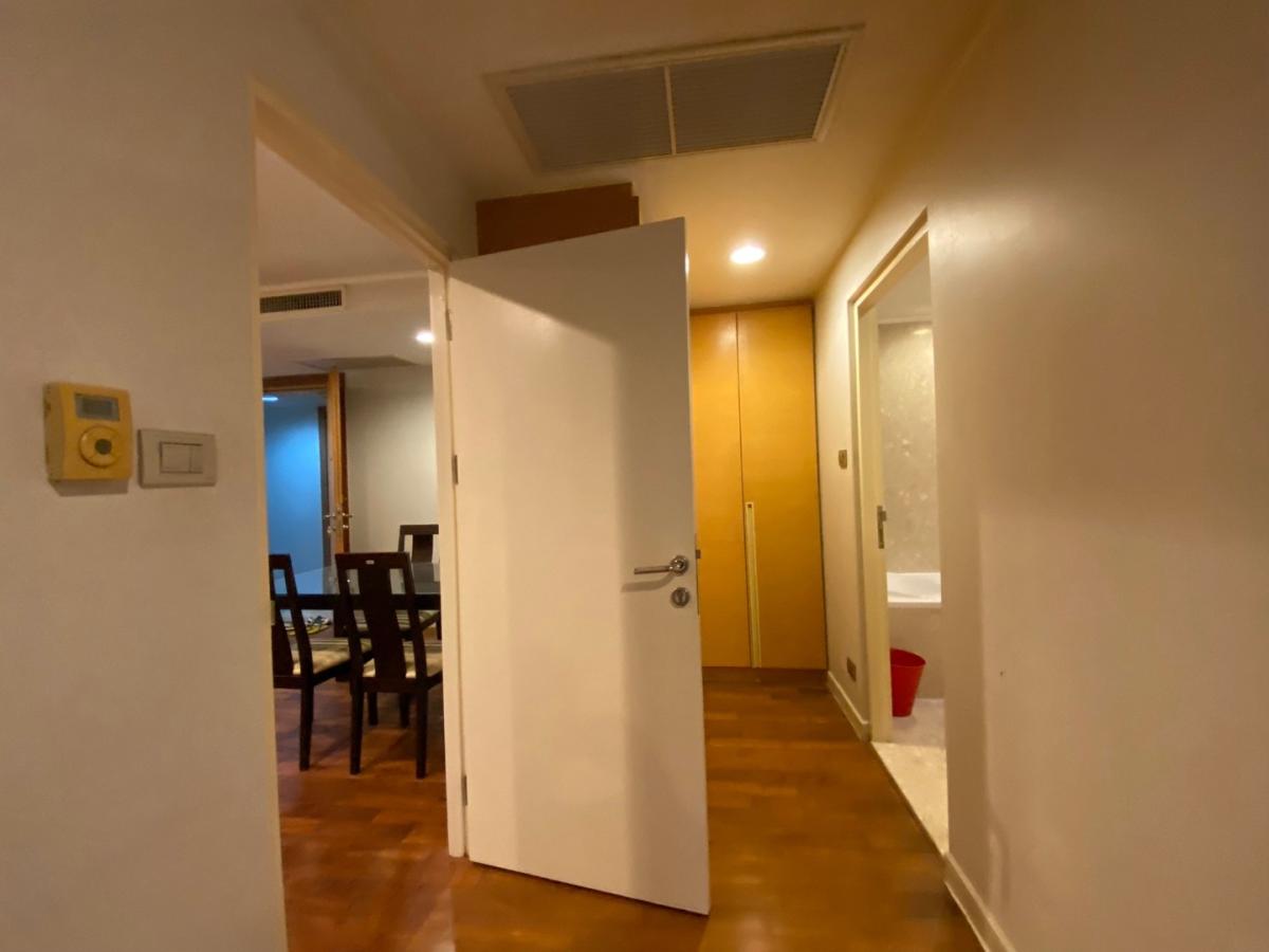 ขายคอนโดวิทยุ ชิดลม หลังสวน : 🔥ขายด่วน + 🔥บ้านสิริฤดี คอนโดโล-ไรส์ใกล้ BTS เพลินจิต 2 ห้องนอน 2 ห้องน้ำ