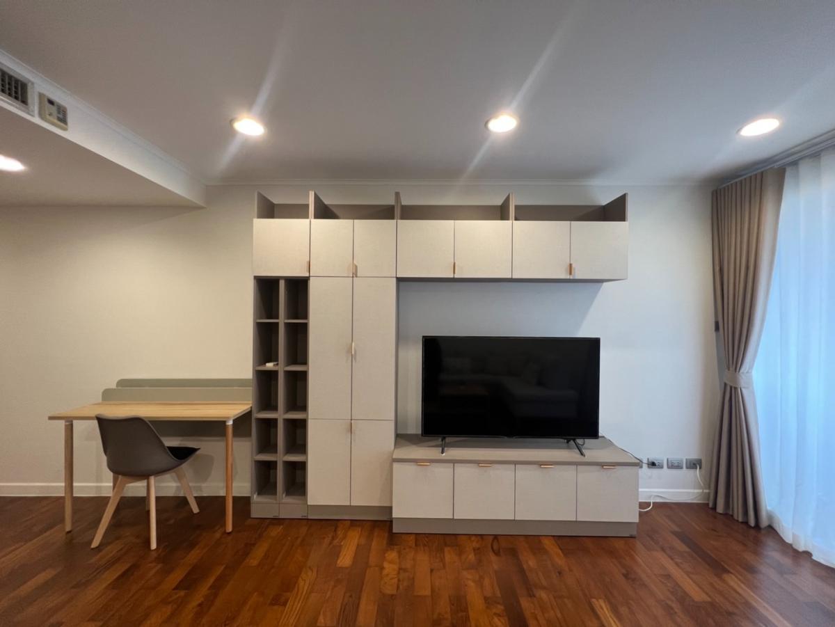 For SaleCondoWitthayu, Chidlom, Langsuan, Ploenchit : 🔥Urgent sale + 🔥Baan Siriruedee, Low Rise Condo, near BTS Phloen Chit, 1 bedroom, 1 bathroom